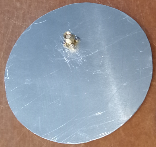 Ground Plane with connector